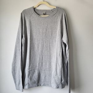 Tristan men's long sleeved lightweight grey crew neck knit sweater. Size XL
